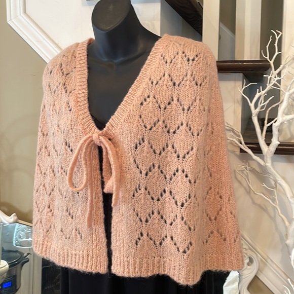 Ann Taylor Loft Light Pink Wrap Shawl Cape Sweater Poncho Knit - Picture 10 of 12
